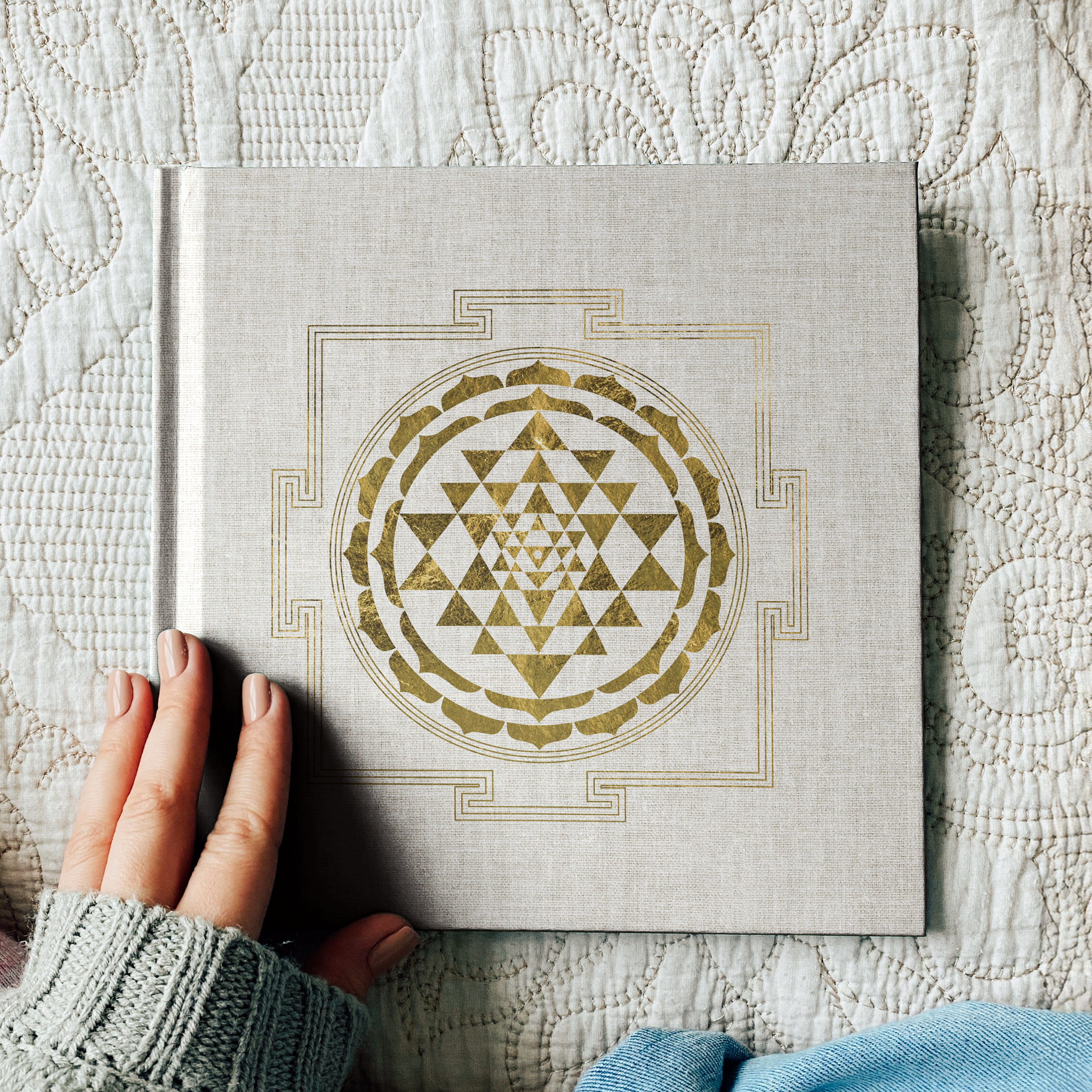 365 Days Manifestation Journal