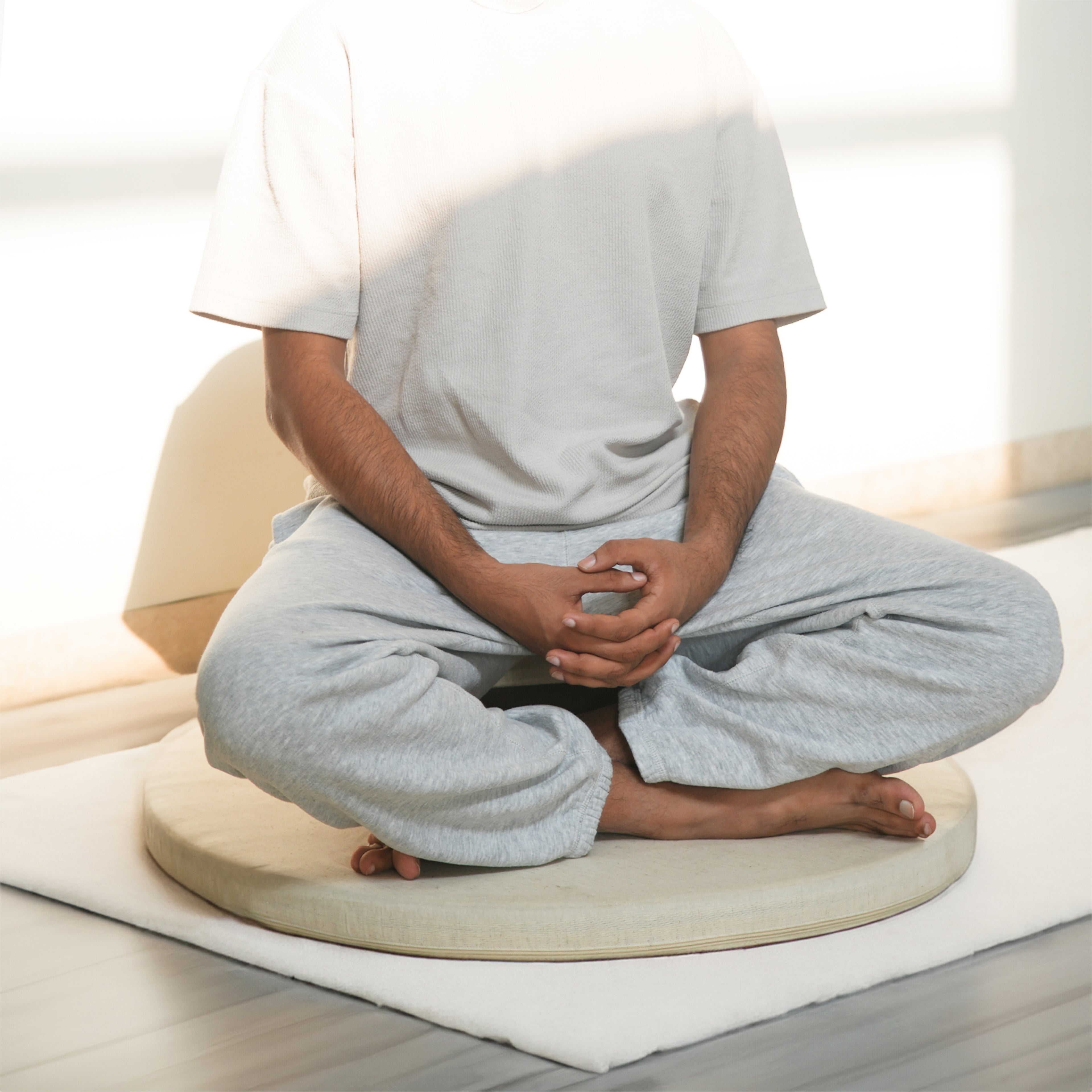 Shunya Seated Meditation Set