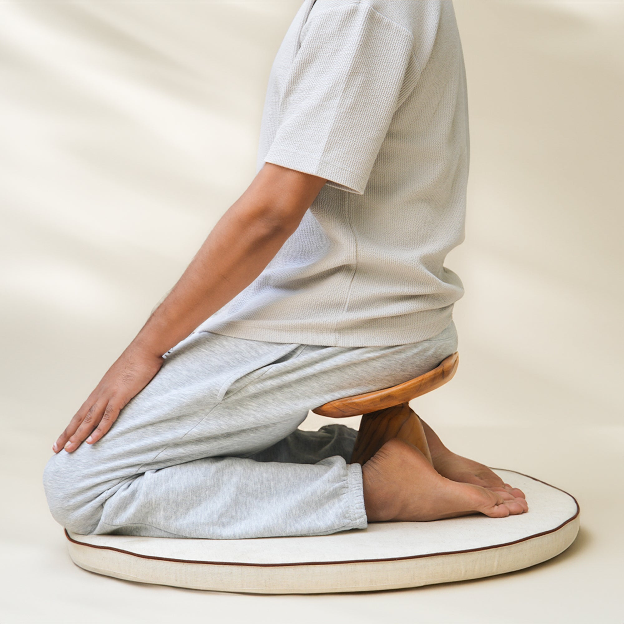 Vajra Meditation Bench