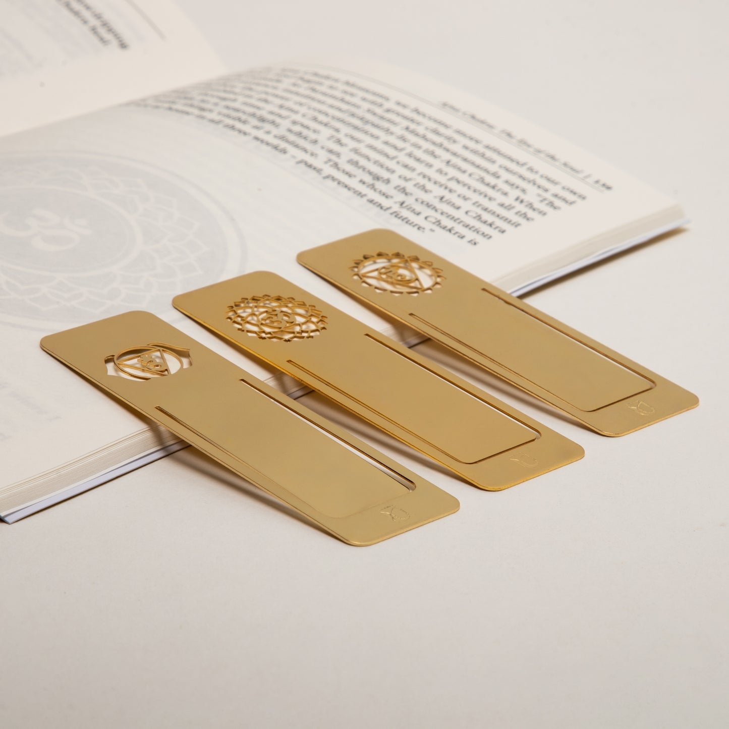 Nadis Chakra Clipper Bookmark Flat