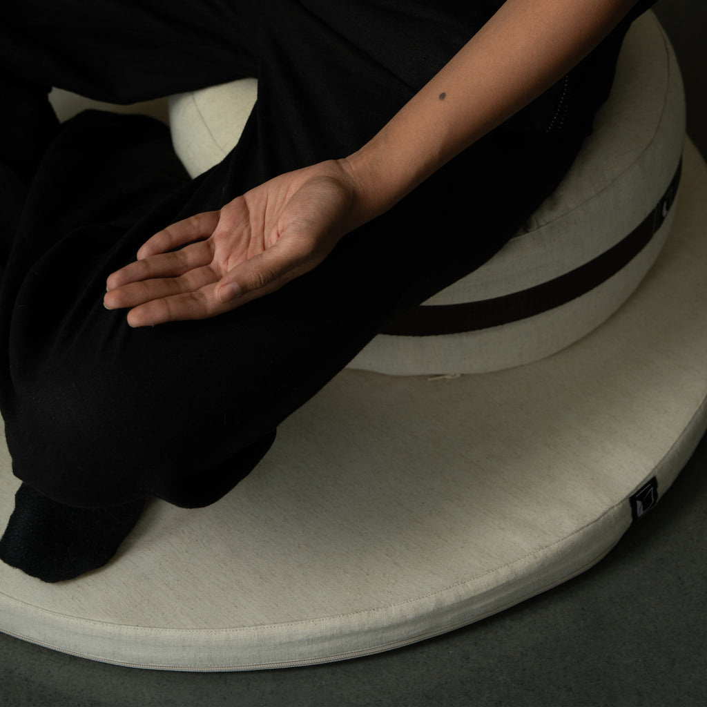 Shunya Seated Meditation Set