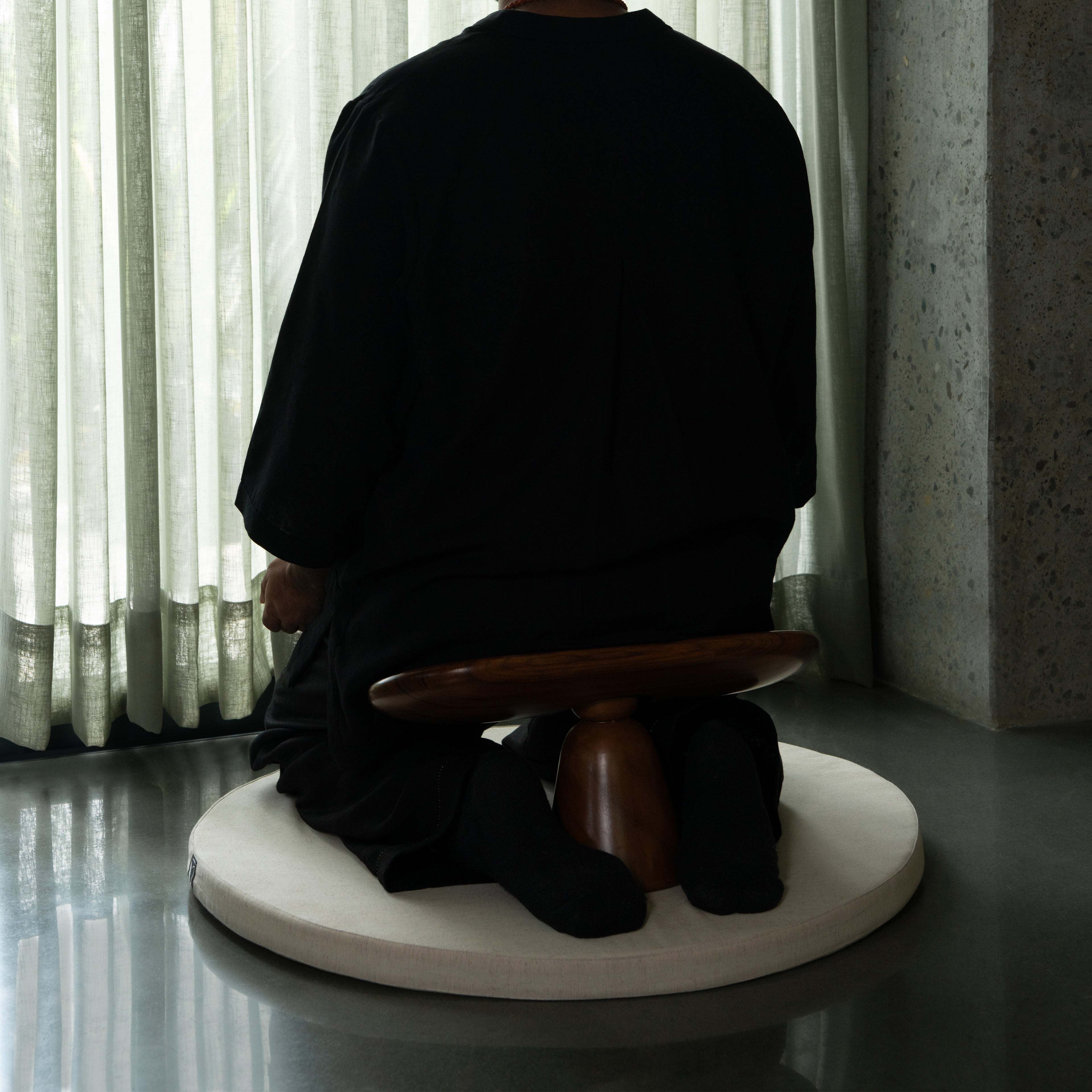 Vajra Meditation Bench
