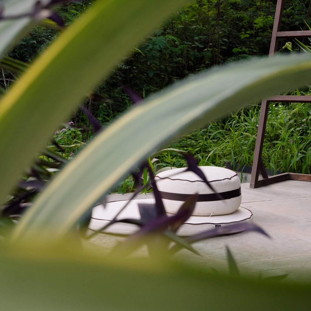 Shunya Seated Meditation Set